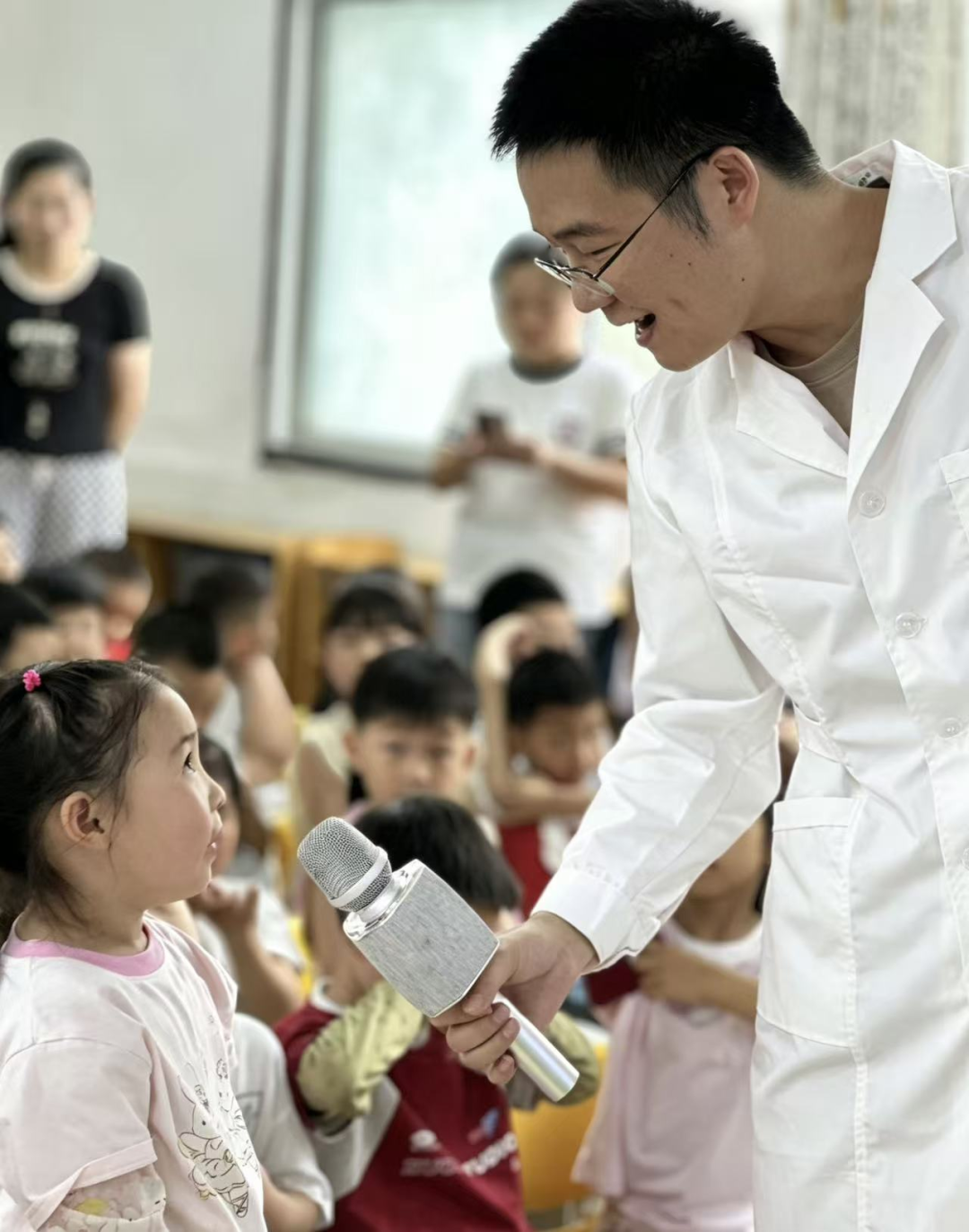 【为民办实事】童心共筑健康梦 医路护航成长路