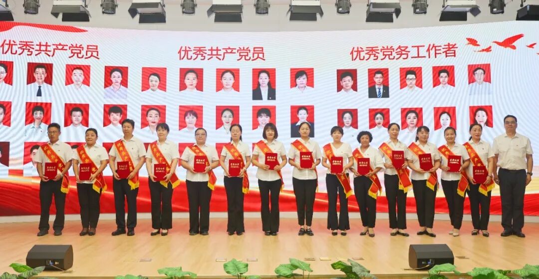 【关注】守初心惠民生,医改提质铸兵团样板——八师石河子市总医院以党建引领公立医院高质量发展