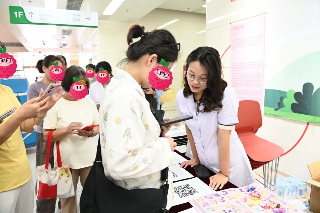 深圳市妇幼保健院开展第 39 个世界无烟日主题宣教活动