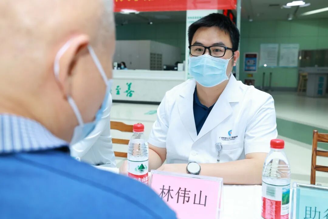 启新程 惠民生 丨广西医科大学第一附属医院举行康复科普义诊活动