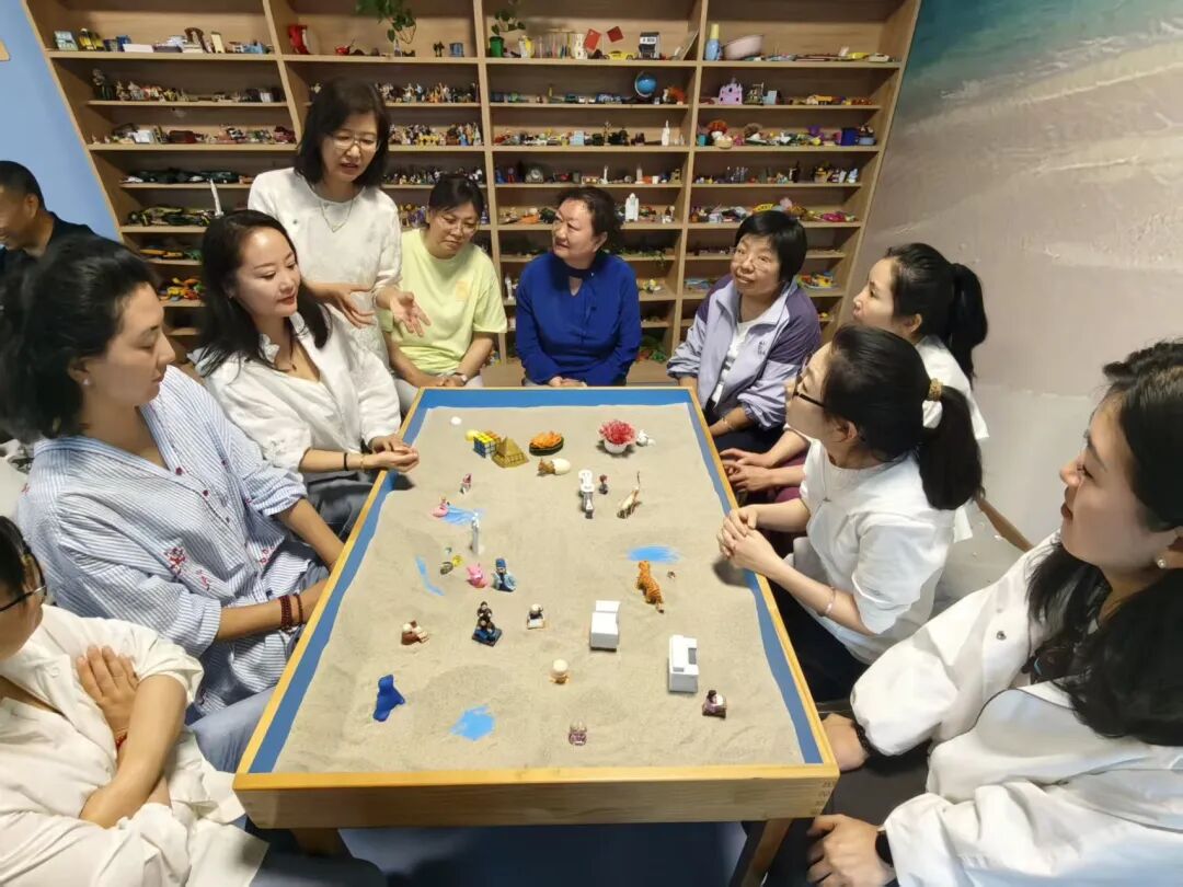 undefined 遇见自己 拥抱幸福——我院联合市总工会开展职工心理关爱活动