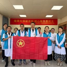 健康义诊进基层 暖心服务惠民生——淮安市一院团委赴涟水保滩开展义诊暨贫困户走访慰问活动