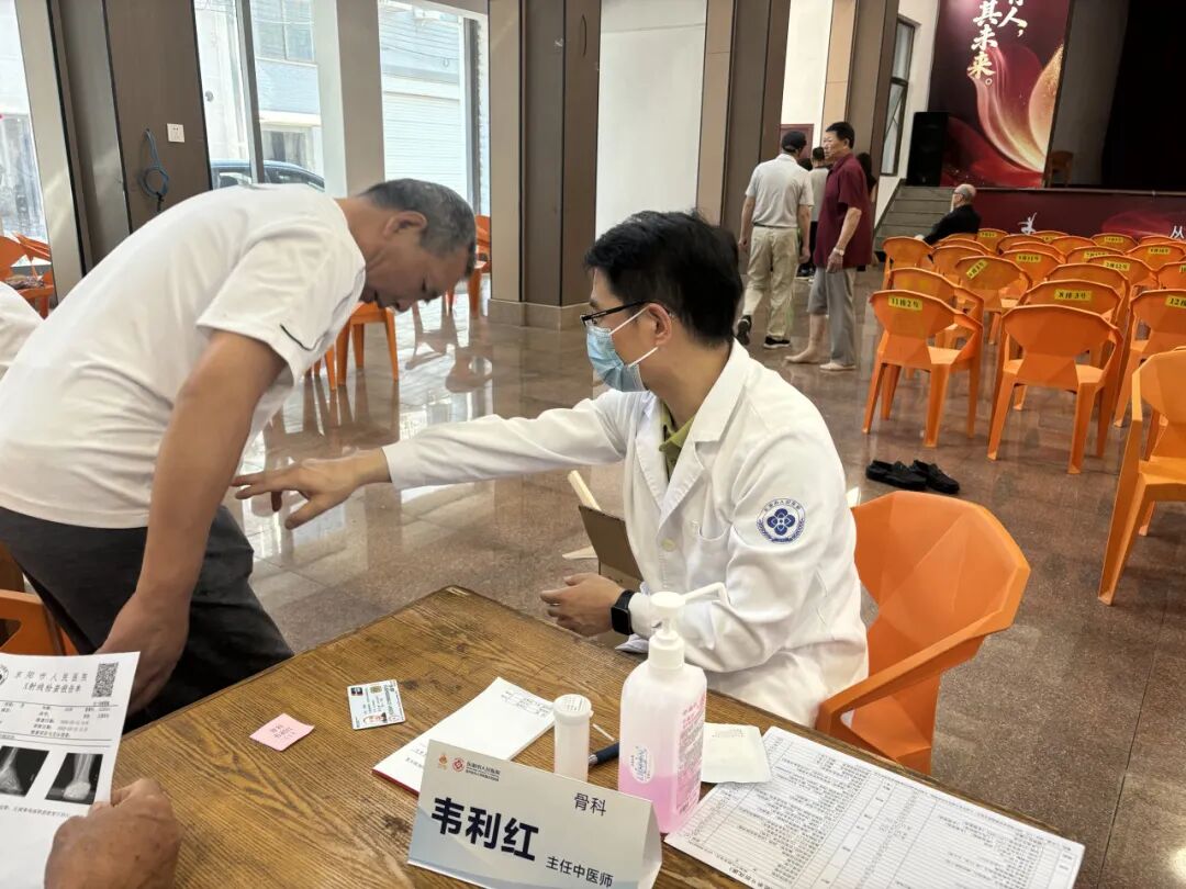 8 年坚守|21 个乡镇街道，每年 5000 余人参加！这场遍及东阳义乌的大型义诊，超 4 万人受益……