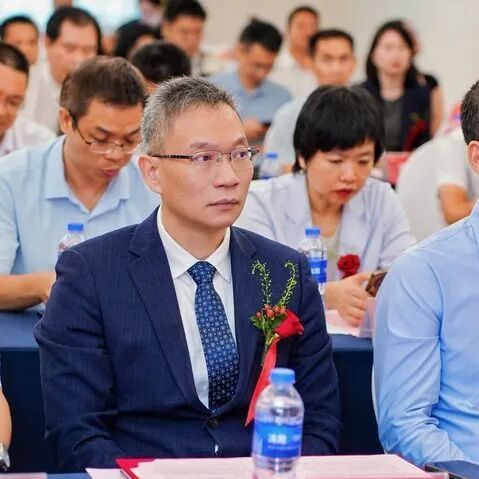 光聚华厦・视启新程 | 南宁华厦眼科两周年活动圆满落幕,医路逐光,温暖同行!