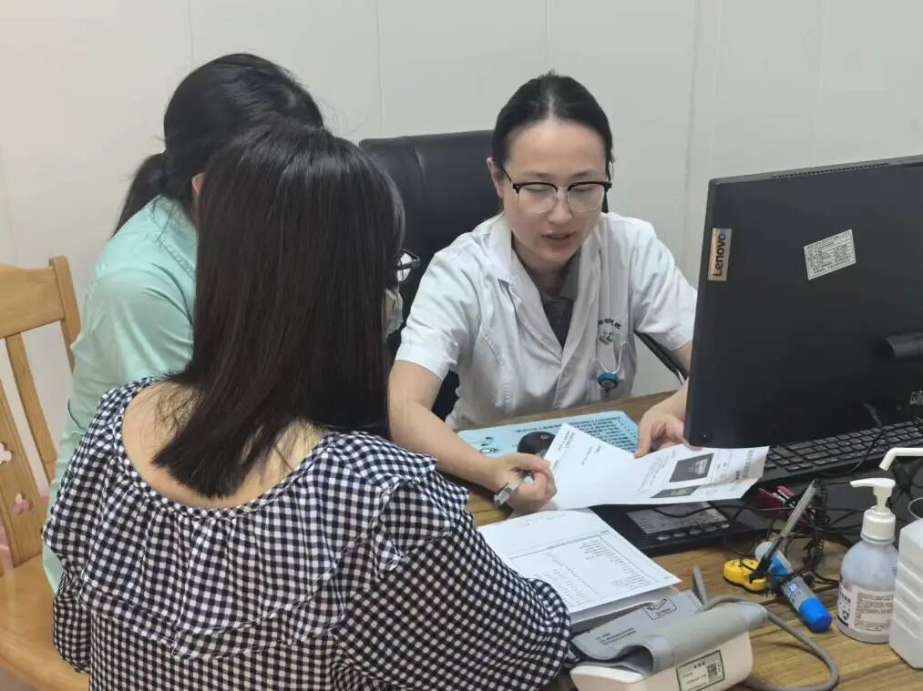 深圳市妇幼保健院医防融合妇产科学项目组赴深汕合作区开展基层带教与宣教义诊