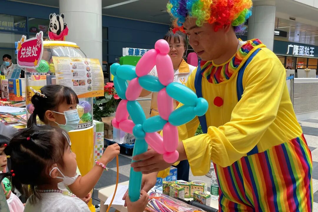 医院里开了个游乐场?!6·1 儿童关爱月,主打一个「快乐治愈」