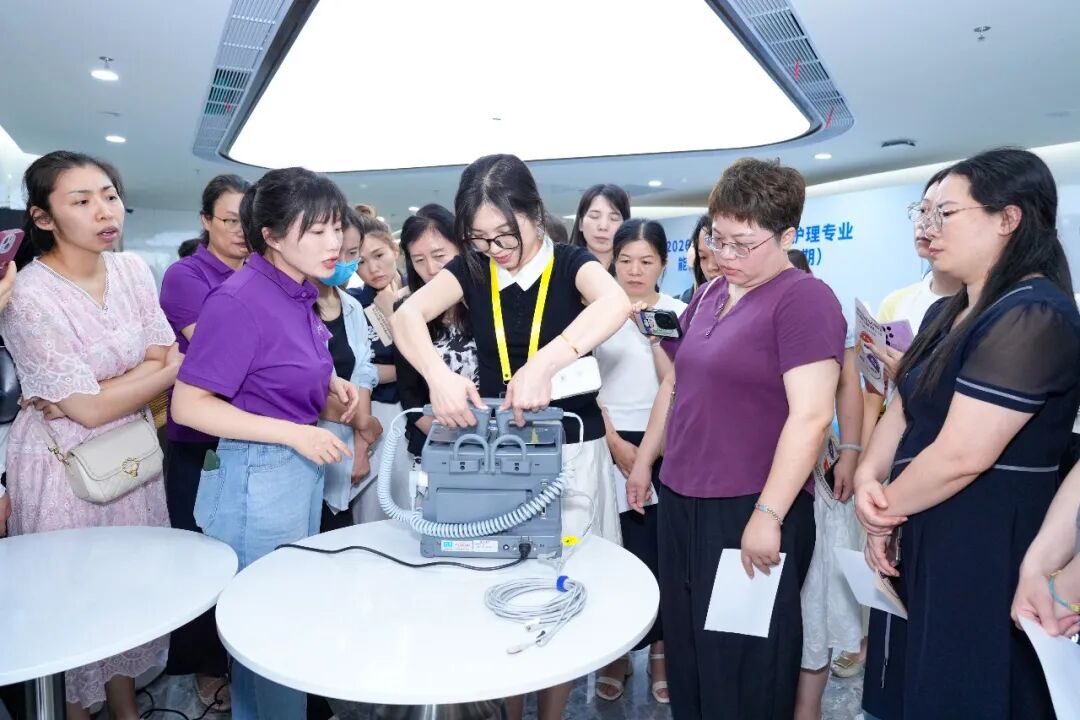 引领示范 教学相长|广西医科大一附院协办的中华护理学会麻醉护理专业能力提升研讨会(第二期)在南宁顺利举办