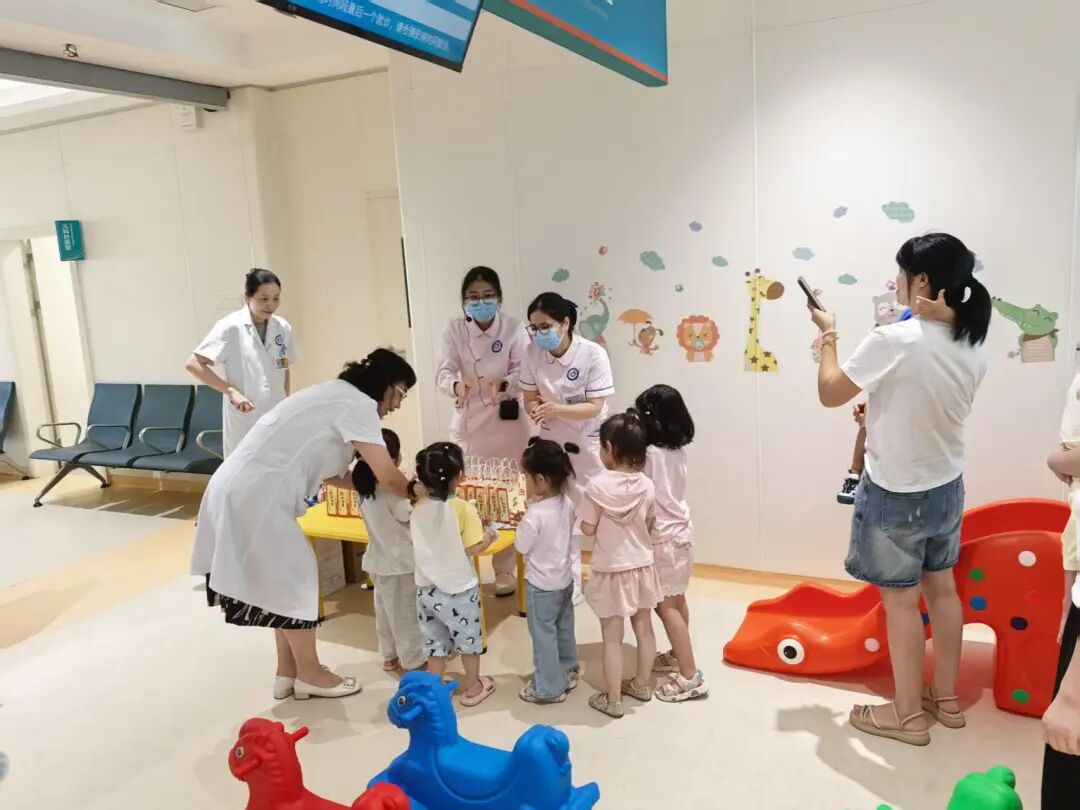 【医路童行】这个六一，家长来到现场学育儿，直呼「干货满满」