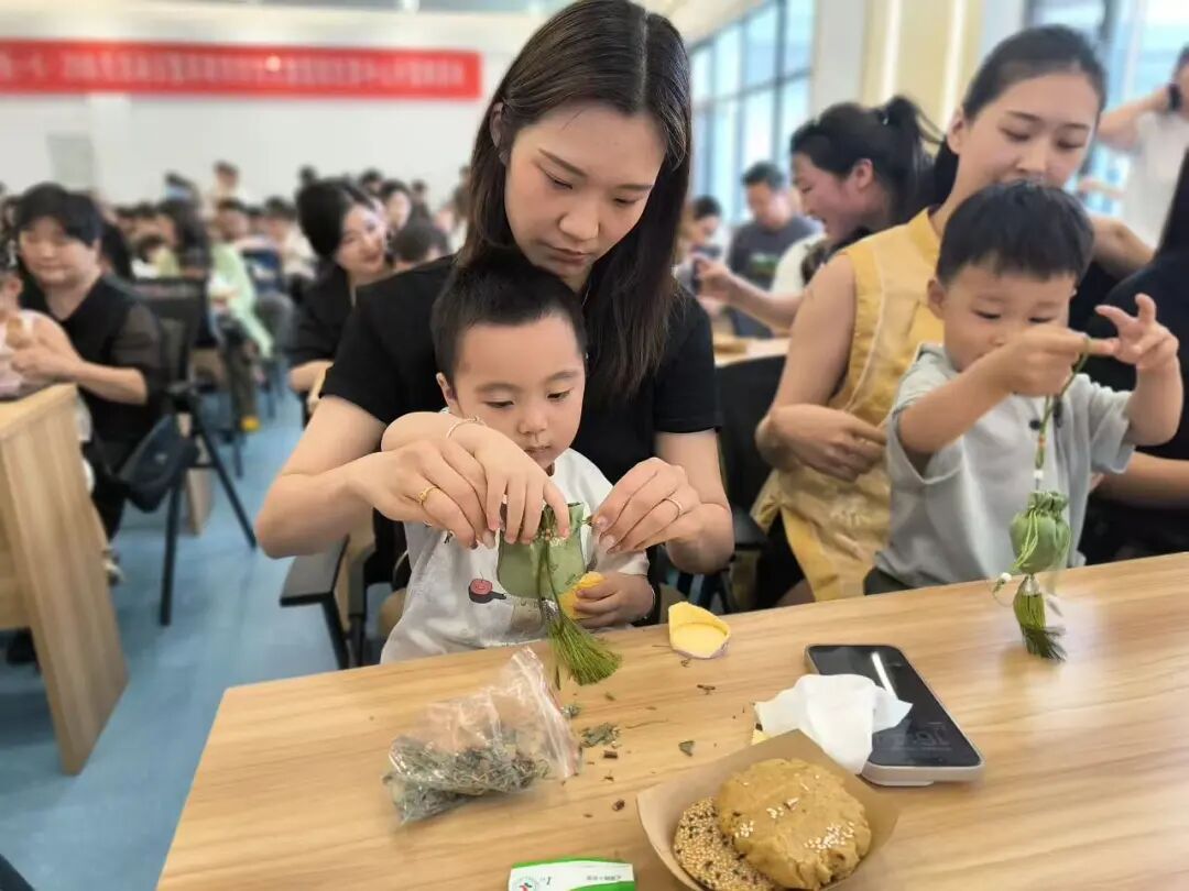〖两载医育暖童心·普惠托育伴成长〗阜阳市妇女儿童医院托育中心开园两周年！