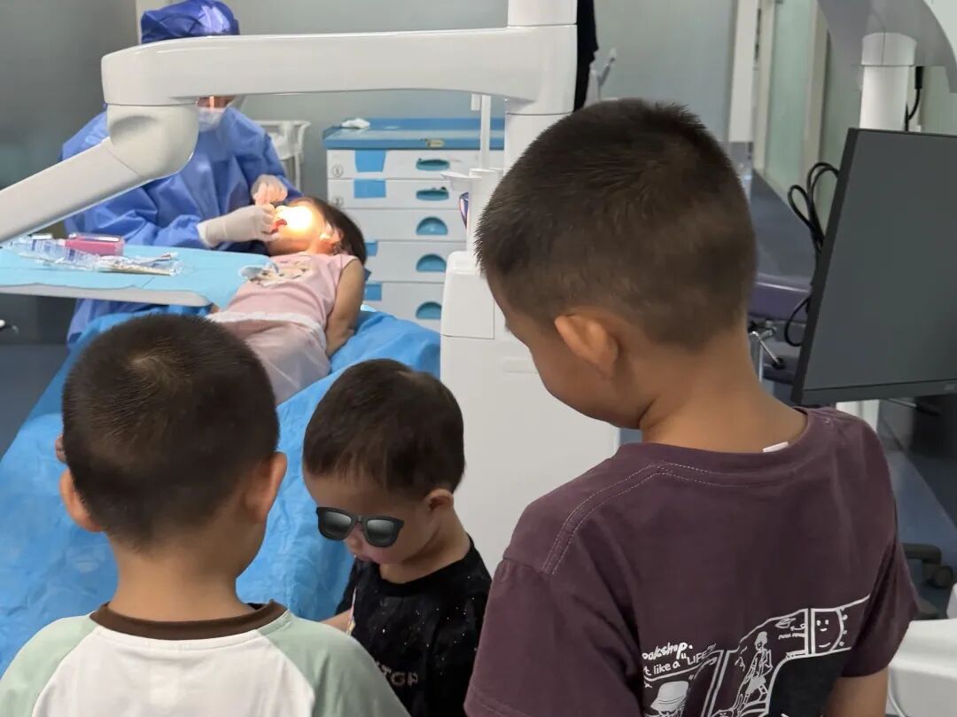 庆「六一」关爱儿童口腔系列活动