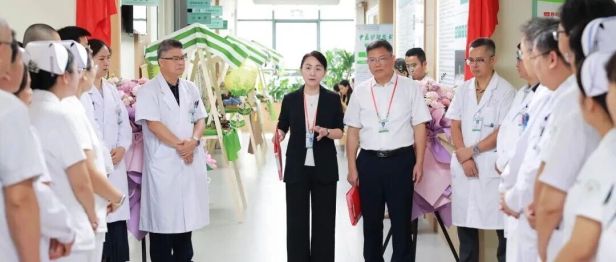 焕新启航 护佑安康——我院仙葫院区肿瘤科门诊升级改造揭牌仪式暨公益义诊活动圆满举行
