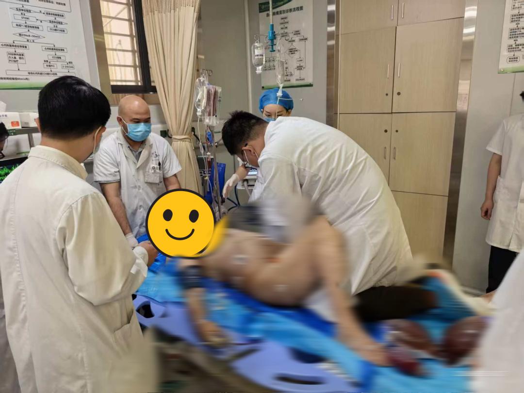 【协作组硬核救援】失血性休克、生命垂危!极限抢救股动脉破裂患者