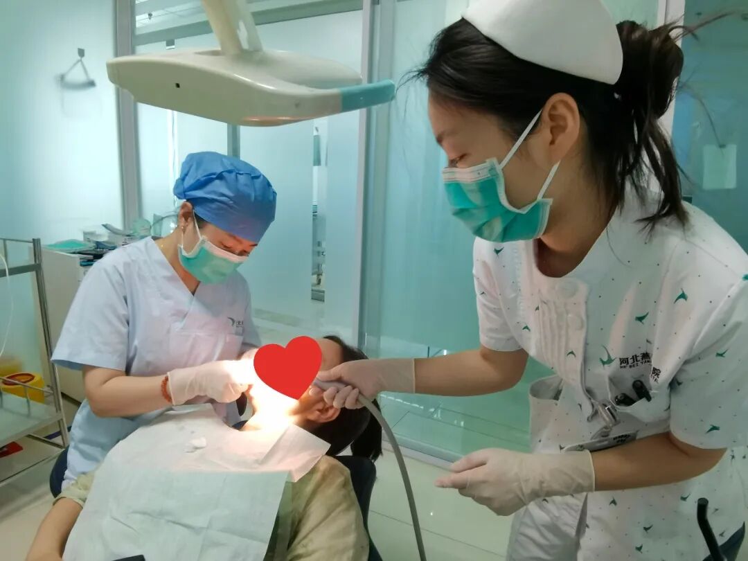 医养联动 护银龄口腔|燕达医院口腔科妥善处置特殊用药高龄患者疑难牙病