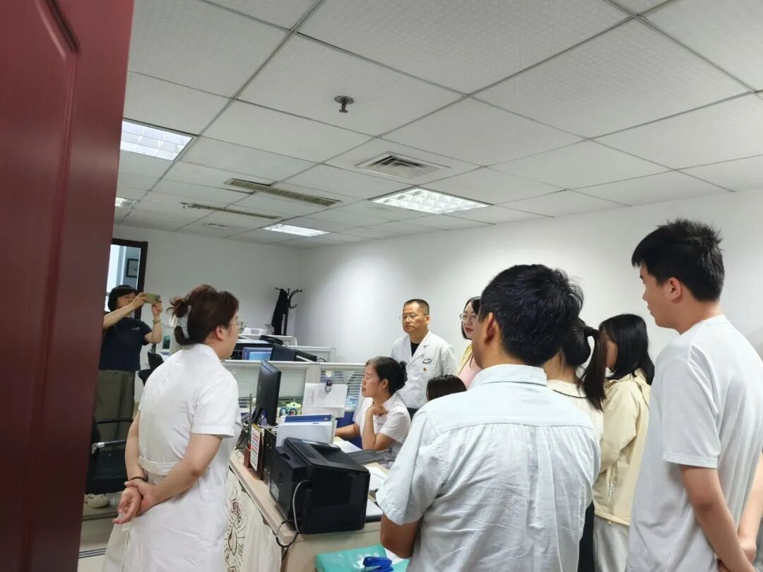 省疾控专家组莅临燕达医院督导核查 筑牢性病传染病防控防线