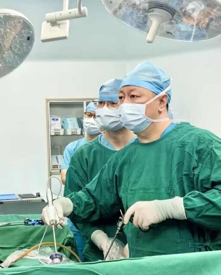 36 岁男子半夜反复晕倒,竟查出「老年脑」!医生:问题出在……