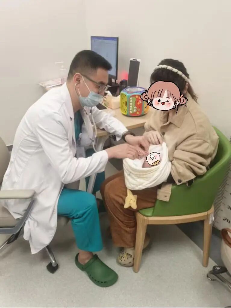 950 克的「巴掌宝宝」出院了！和祐医院新生儿科 51 天的守护答卷
