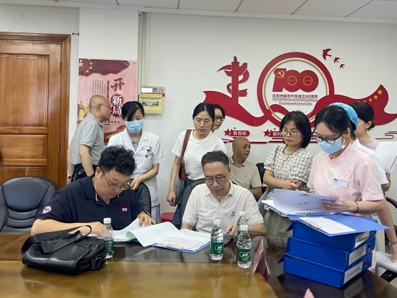 深圳市消除母婴传播项目办组织专家到汕头、汕尾市开展市际帮扶工作