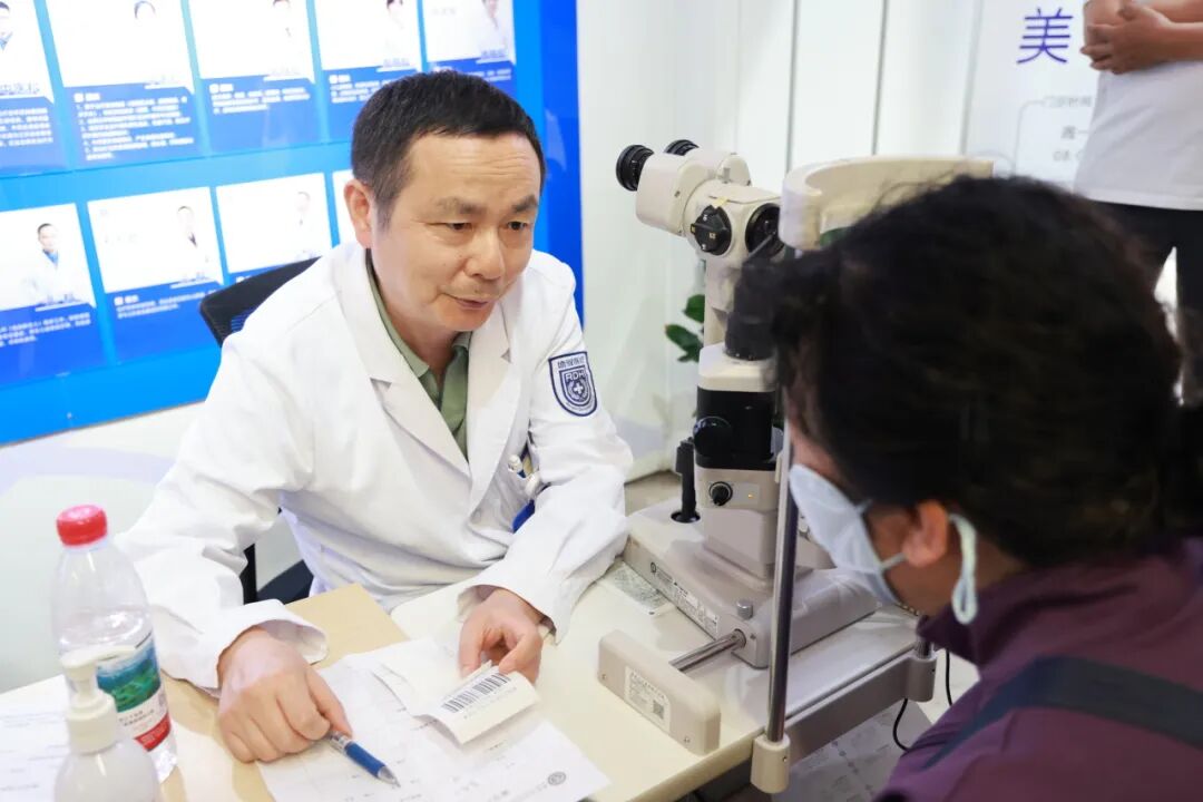 人人享有眼健康｜南京江北医院爱眼日公益义诊，暖心守护百姓「睛」彩视界