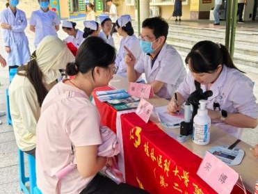 【6·6 全国爱眼日】二附院公益义诊活动，用专业守护全民清晰视界