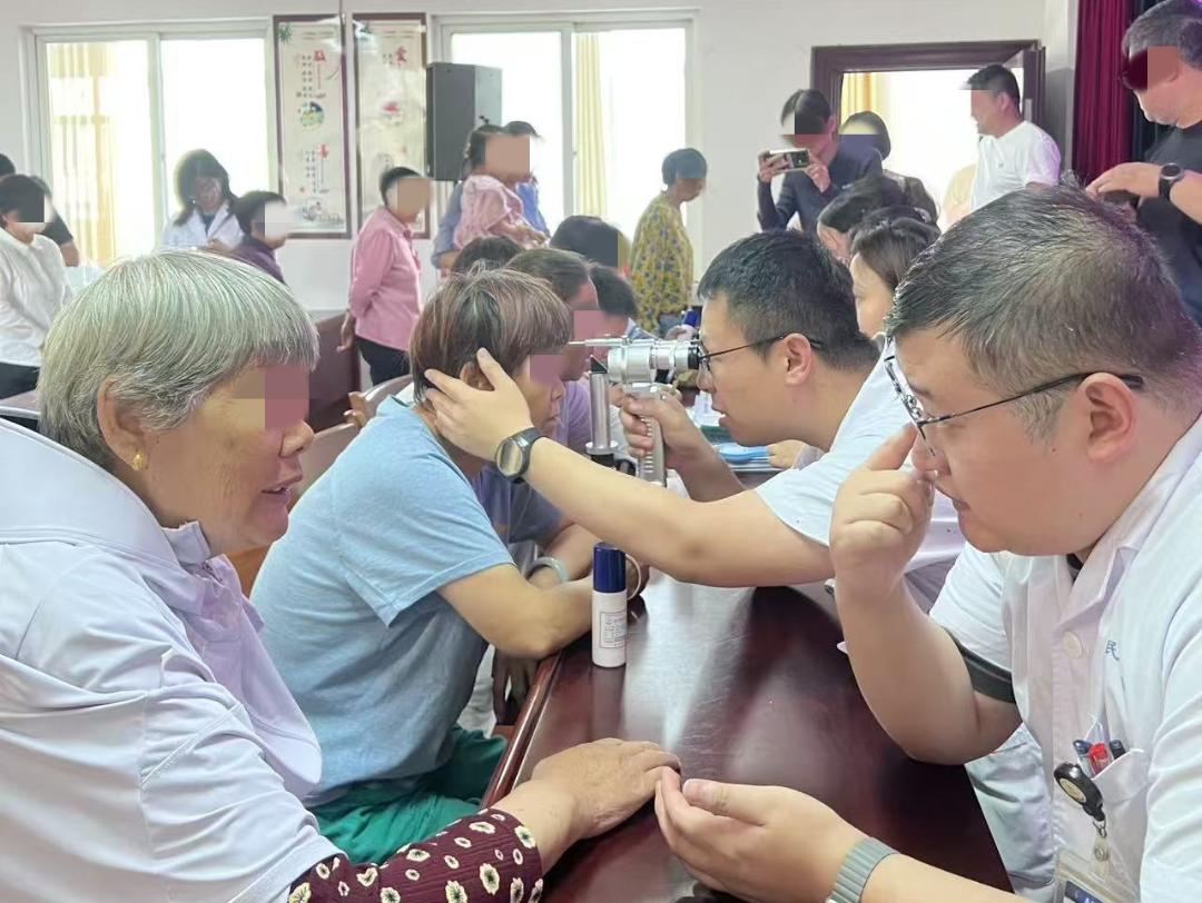 人人享有眼健康—我院开展第 31 个全国「爱眼日」系列主题活动