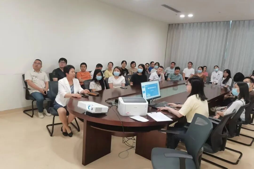 喜报 | 我院 2025 年度药品不良反应监测工作获得广州市市场监督管理局、广州市卫生健康委员会联合通报表扬