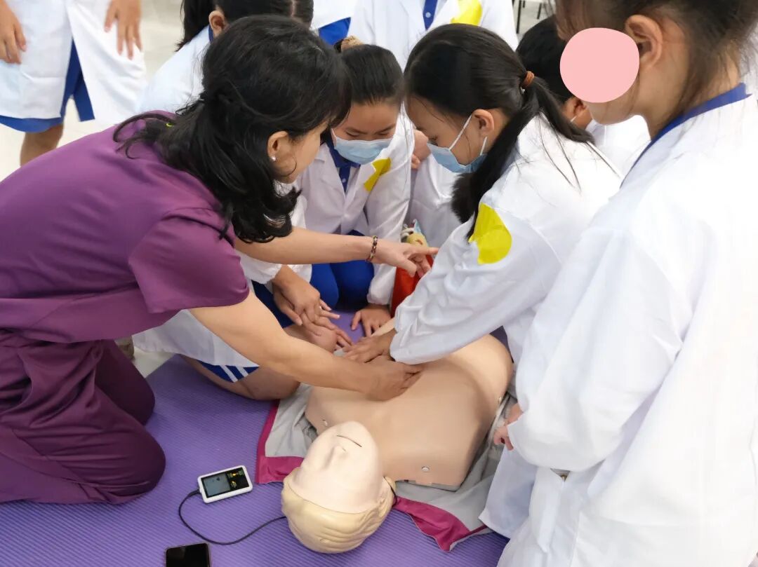 一场穿越中西医的沉浸式研学之旅在深圳市妇幼保健院顺利开启