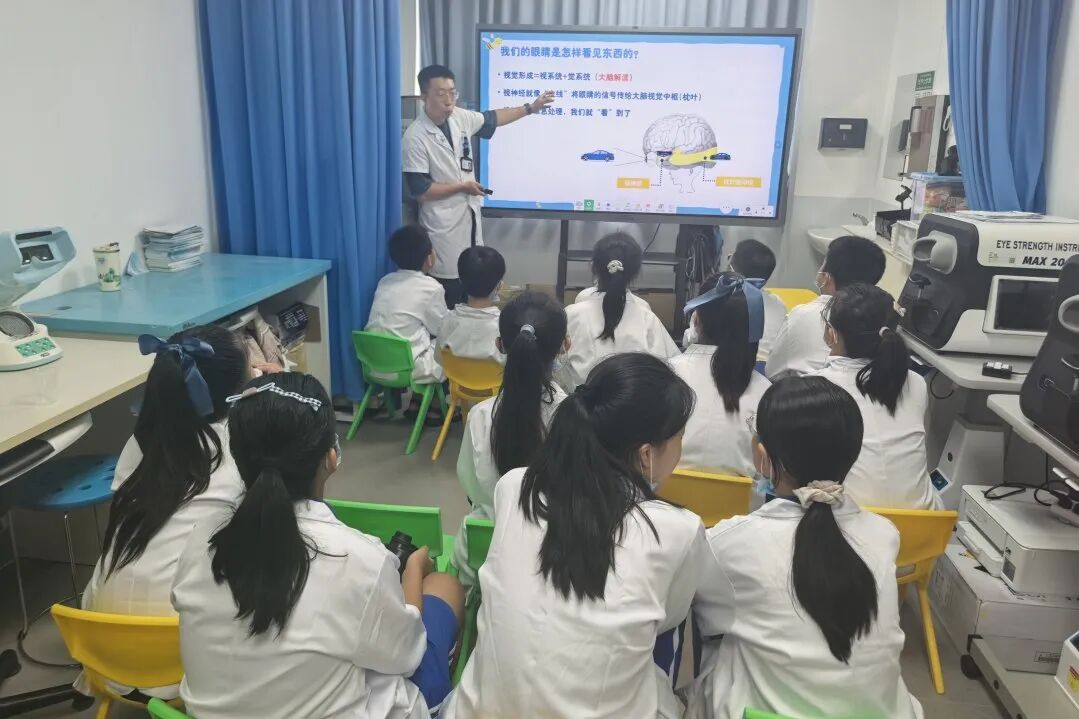 一场穿越中西医的沉浸式研学之旅在深圳市妇幼保健院顺利开启