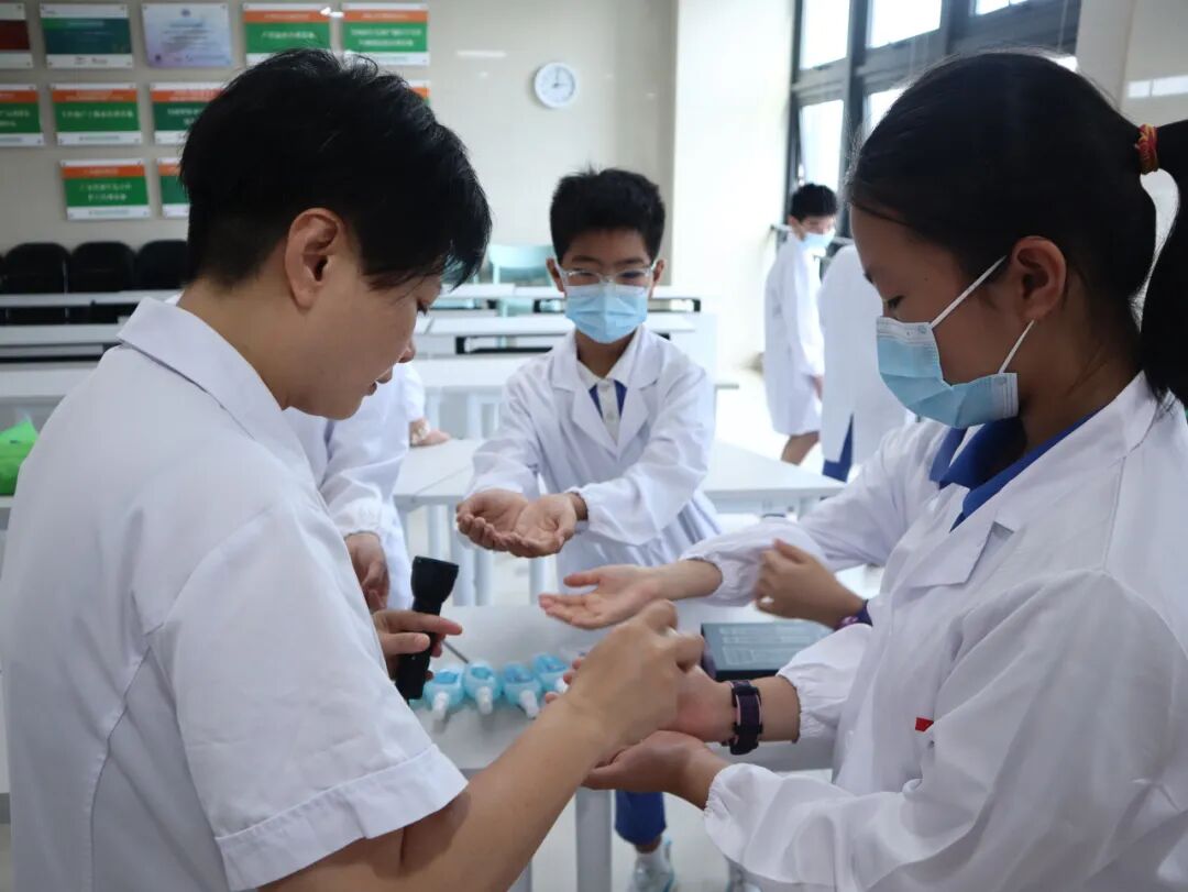 一场穿越中西医的沉浸式研学之旅在深圳市妇幼保健院顺利开启