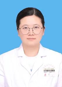 夏季高发!「拍出来的皮肤病」——隐翅虫皮炎