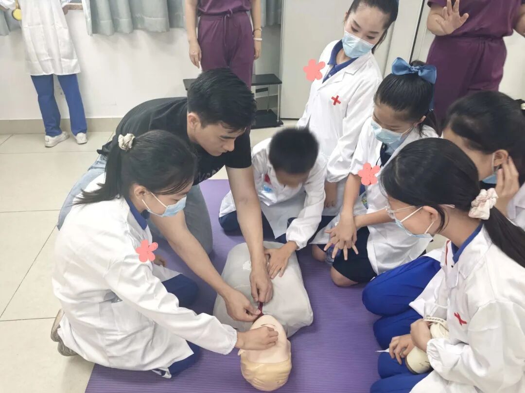 一场穿越中西医的沉浸式研学之旅在深圳市妇幼保健院顺利开启