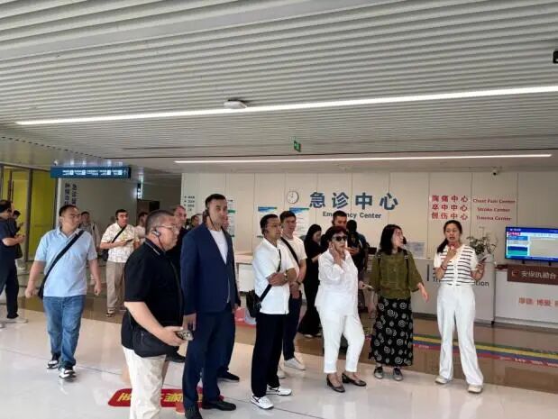 「友谊跨山海 医术共精进」——中乌腔镜微创技术联合培训项目顺利开展