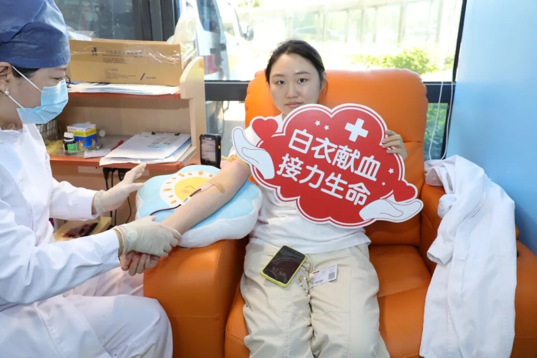 undefined 热血传大爱 医者担使命|北京陆道培血液病医院开展员工无偿献血活动