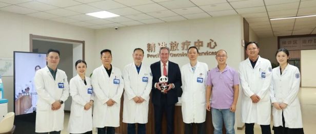国际知名放射外科专家 Pantaleo Romanelli 教授一行到访南京江北医院开展深度学术交流