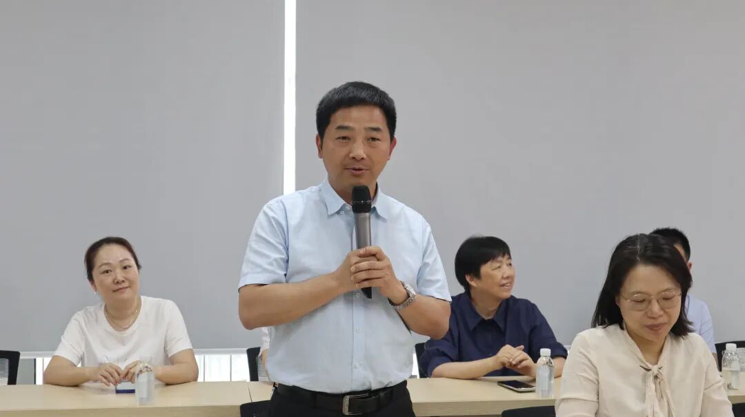 感恩奉献 致敬芳华——湖北省第三人民医院举行 2026 年上半年职工荣休仪式