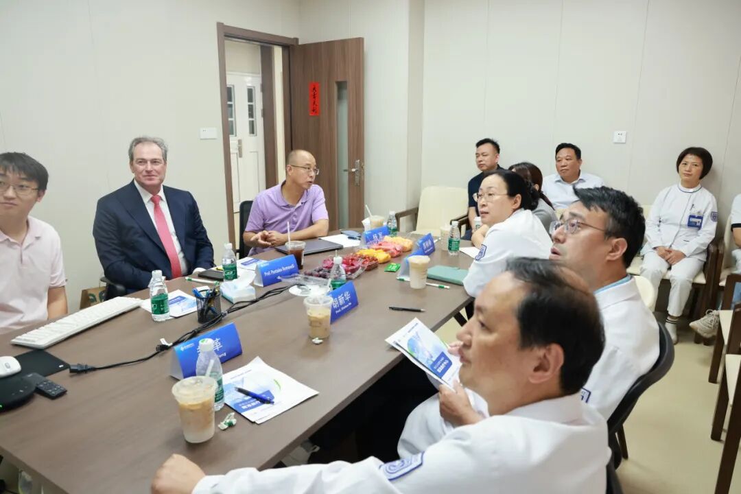国际知名放射外科专家 Pantaleo Romanelli 教授一行到访南京江北医院开展深度学术交流
