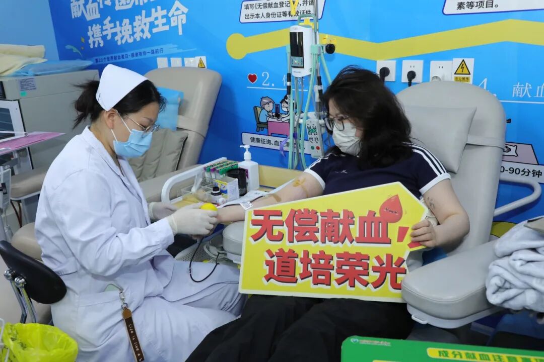 undefined 热血传大爱 医者担使命|北京陆道培血液病医院开展员工无偿献血活动