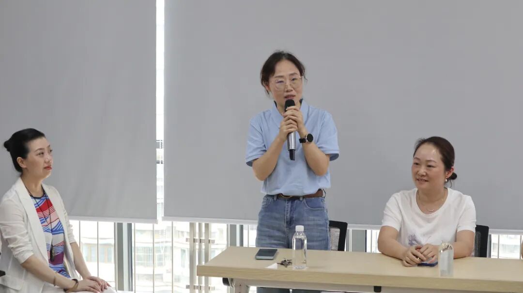 感恩奉献 致敬芳华——湖北省第三人民医院举行 2026 年上半年职工荣休仪式