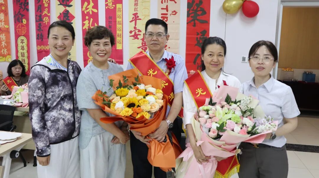 感恩奉献 致敬芳华——湖北省第三人民医院举行 2026 年上半年职工荣休仪式