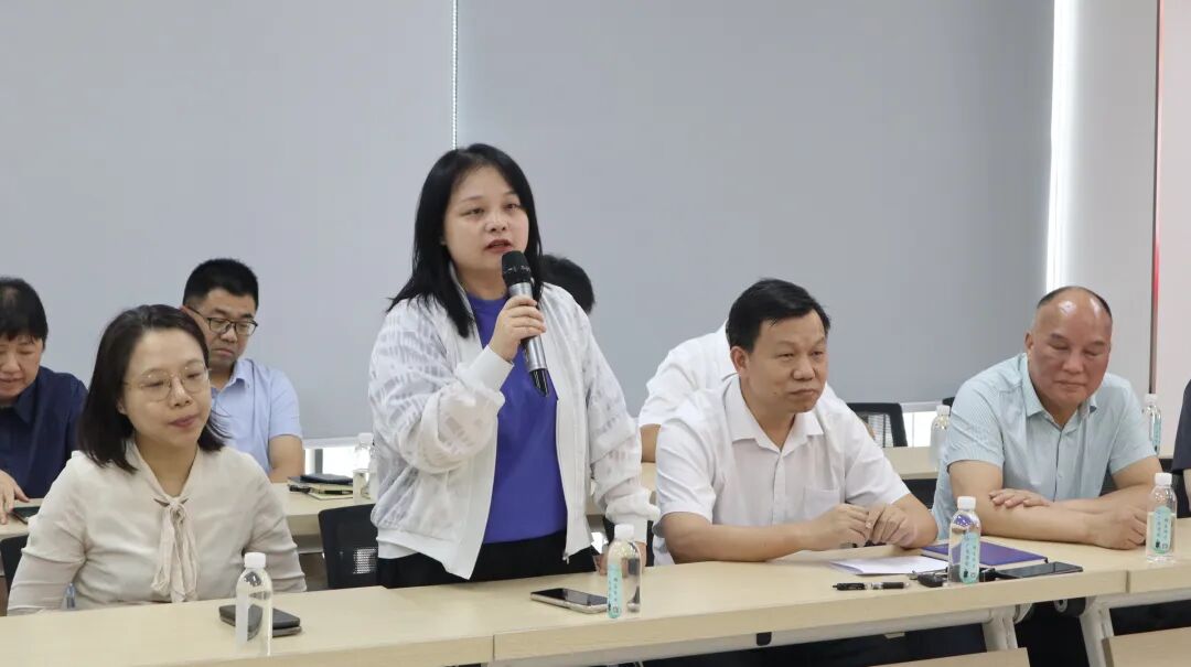 感恩奉献 致敬芳华——湖北省第三人民医院举行 2026 年上半年职工荣休仪式