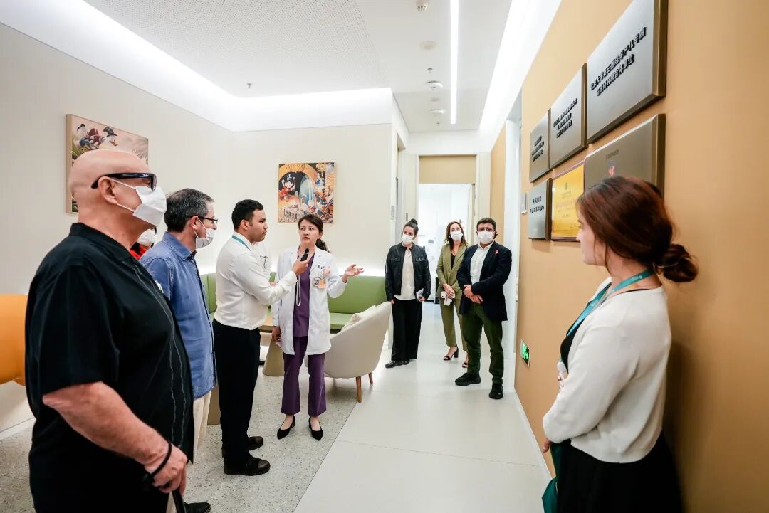接轨国际医防协同,共筑儿童健康屏障!拉美 7 国权威医疗专家到访美中宜和开展学术交流