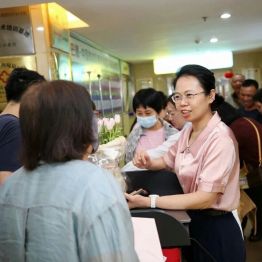 有深度、有温度 | 吴秀萍的这堂课，讲给不放弃、慢慢走的我们