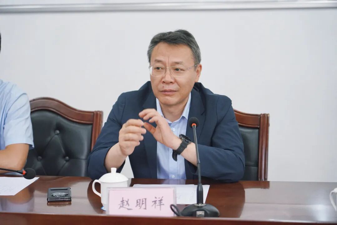 【取经问道 聚力前行】我院党委委员、副院长刘朝元带队赴重庆大学附属三峡医院开展座谈交流