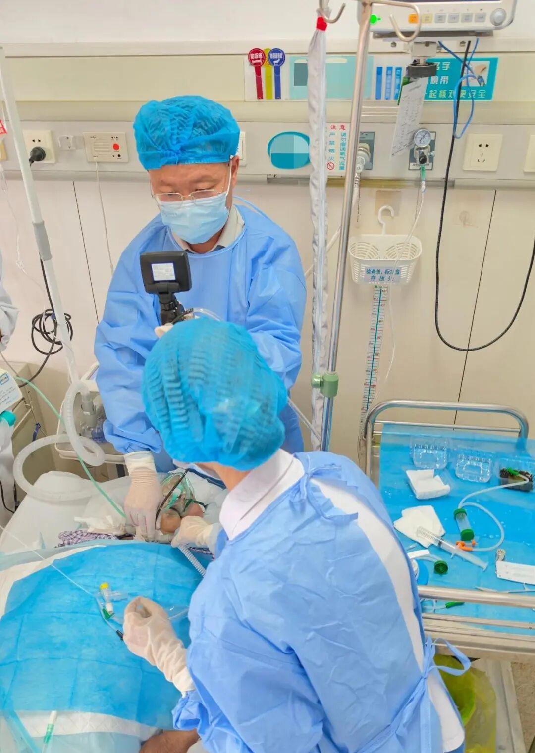 零转运,精准「探肺」 ——淮安市一院老年医学科独立开展床边支气管镜技术,老年危重症救治能力再升级