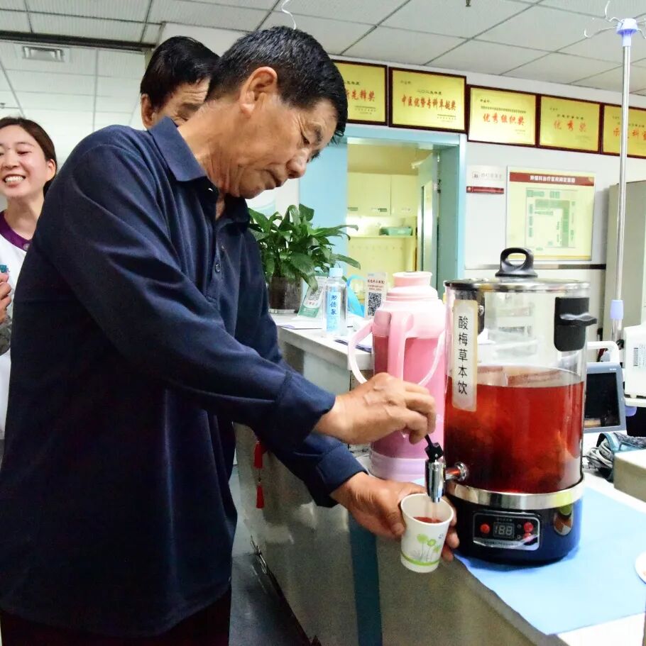 情暖端午,爱在病房 —— 肿瘤科开展端午暖心主题活动