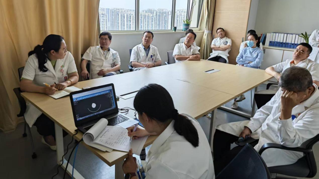 惊险!宝宝从 8 楼坠落重伤,阳光融和全心救护 22 天康复出院