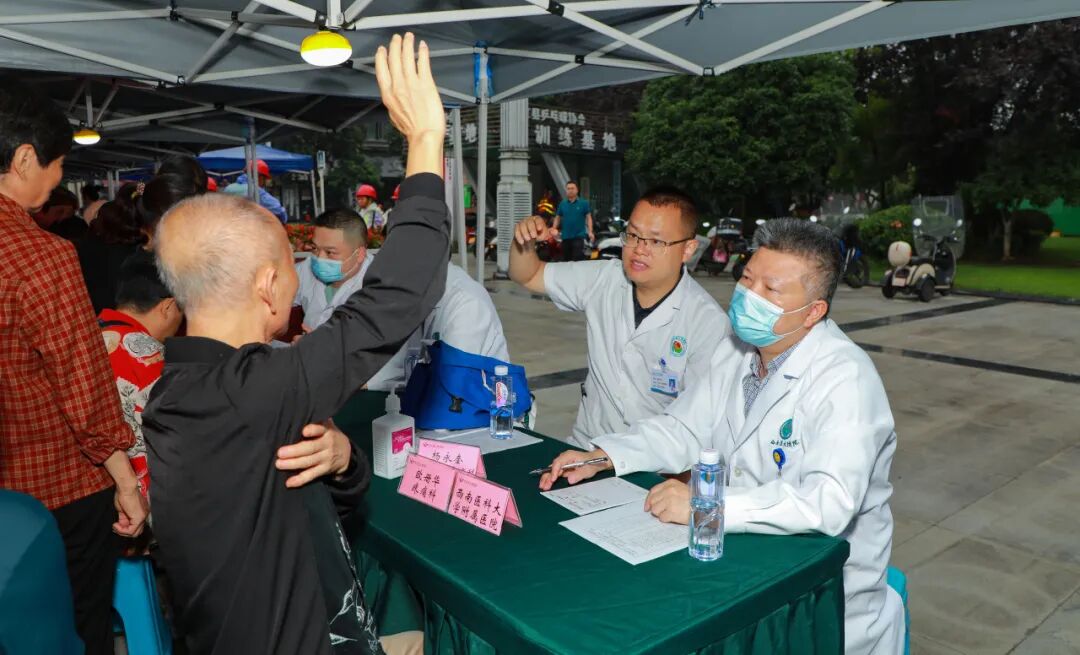 【人医动态】中外大咖下沉赋能 医联共建提质惠民