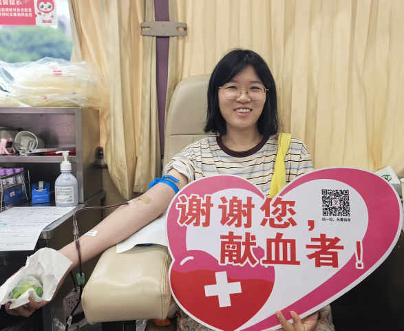 近 5 万毫升,为生命续航!二附院百余名职工撸袖献血,温暖守护