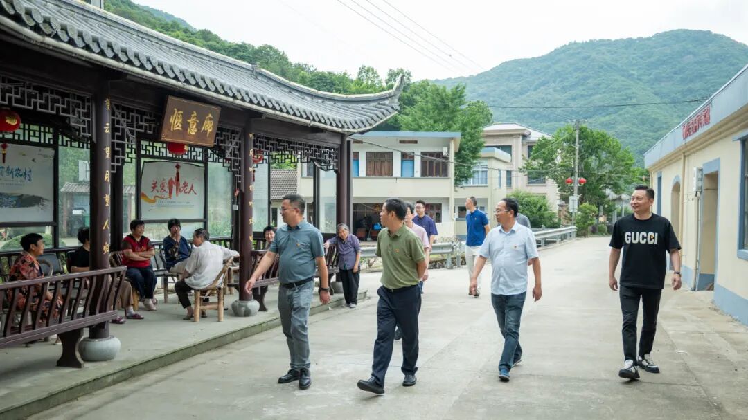 党建结对聚合力 粽香端午暖民心 —— 宁波明州医院内科党支部&象山县黄避岙乡鲁家岙村党支部党建结对活动