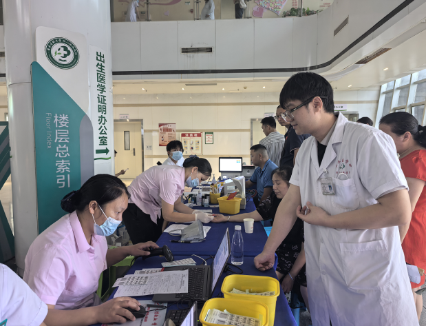 近 5 万毫升,为生命续航!二附院百余名职工撸袖献血,温暖守护
