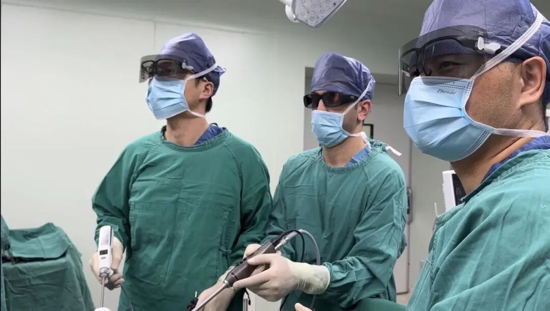 国际学术再突破,美中爱瑞胃肠肿瘤中心联合中俄专家发表 NOSES 手术重磅成果